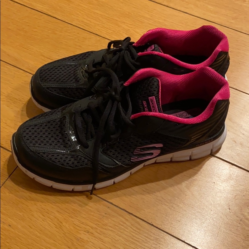 Skechers